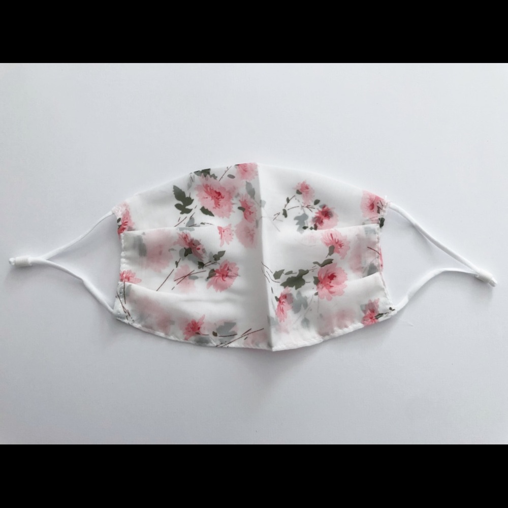 ❗️❗️SOLD❗️❗️WASHABLE AND REUSABLE FACE MASK